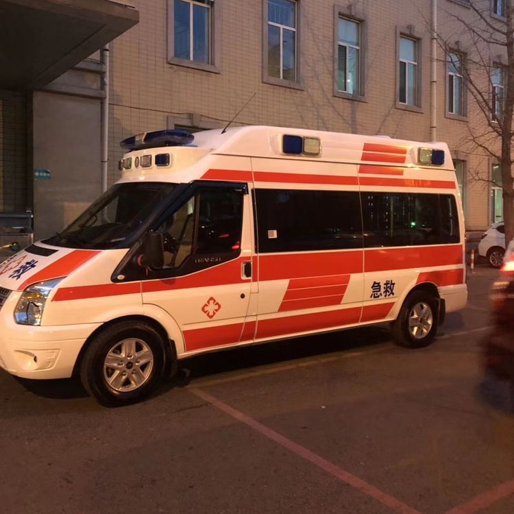 沛县夜间租赁救护车护送病人转院：安全转运的 8 大核心注意事项